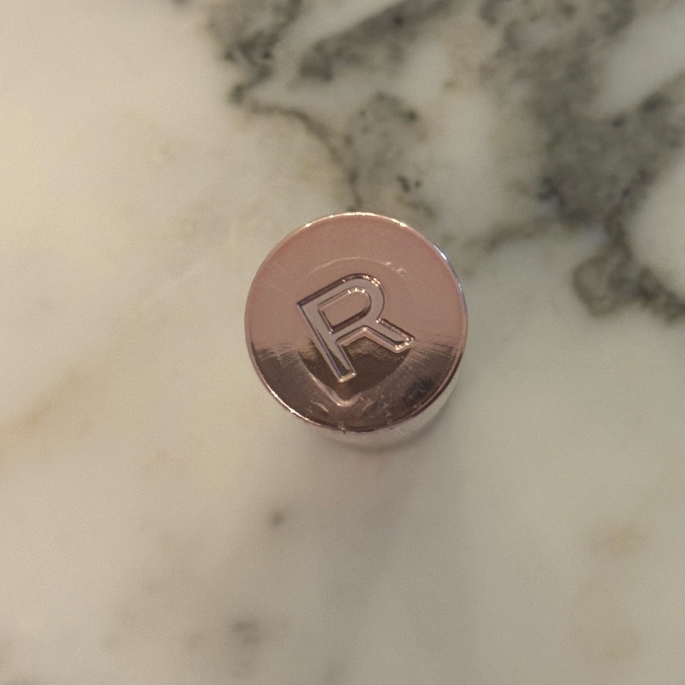New! Revolution Conceal & Define Infinite C6 - Picture 7 of 9